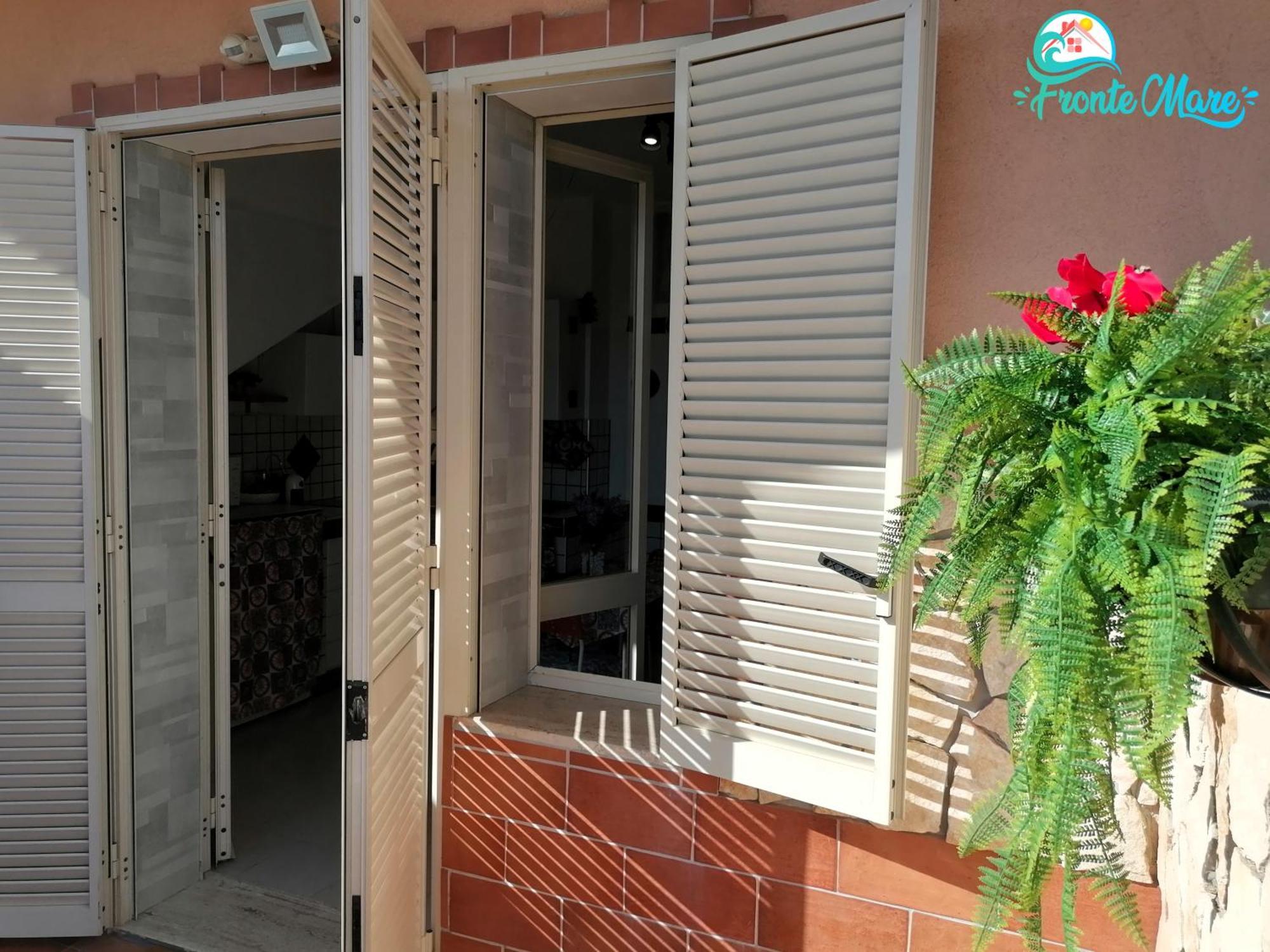 산타 테레사 디 리바 Casa Fronte Mare 빌라 외부 사진